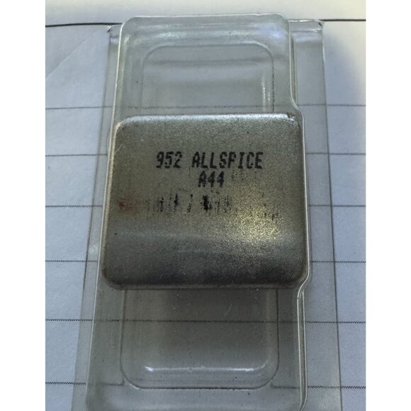 Aveda Petal Essence 952 Allspice Eye Shadow Single Eye Color .04 oz - Picture 4 of 4